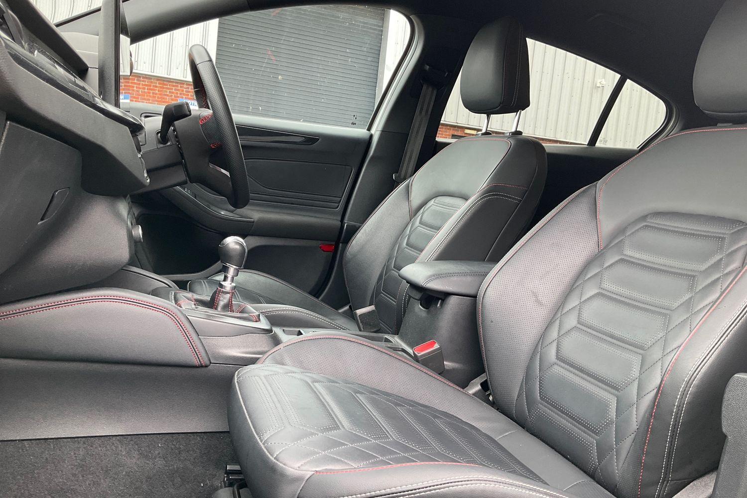 Ford Focus Photo 18