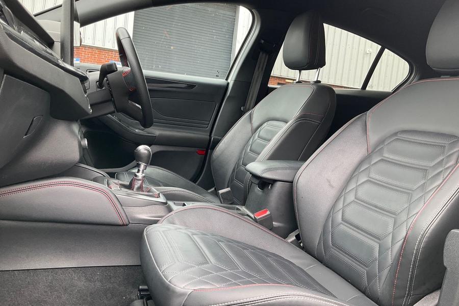 Ford Focus Photo autoimg-e045b08a7b912b35b75b2ae82cf841f2605a8e6e.jpg