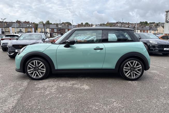 MINI Cooper Photo 25