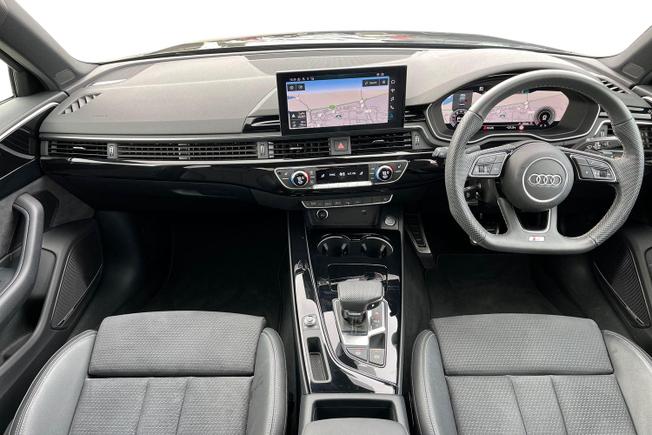AUDI A4 Photo 10