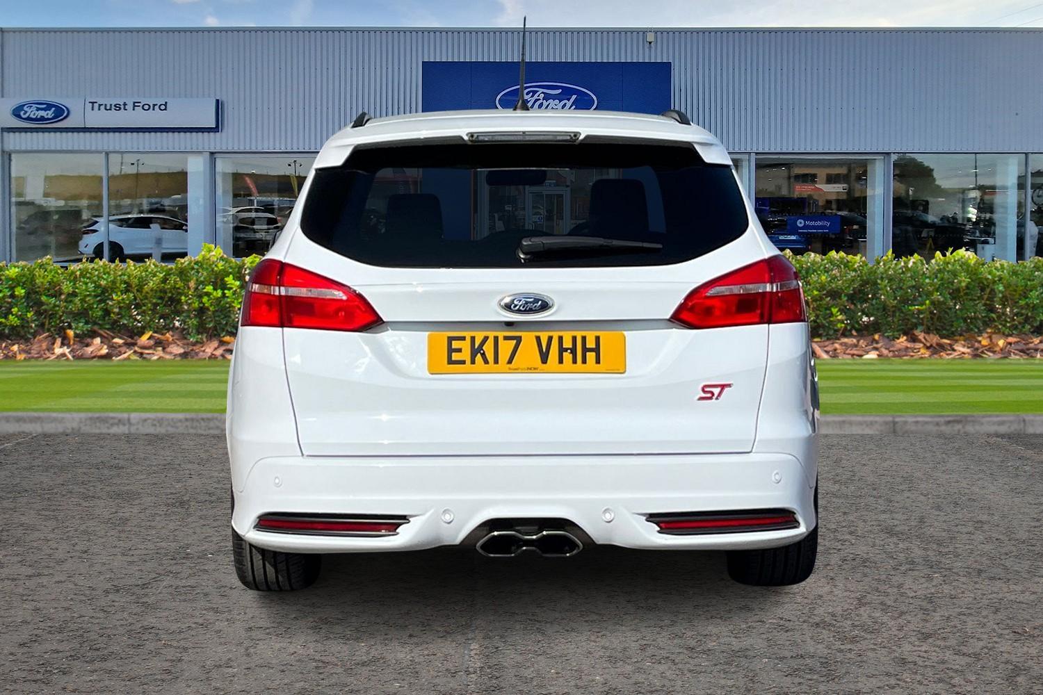 Ford FOCUS Photo 6