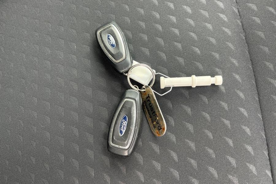 Ford Fiesta Photo autoimg-e04c1aed5229b387fb78ed904cd924d05ce3ccb6.jpg