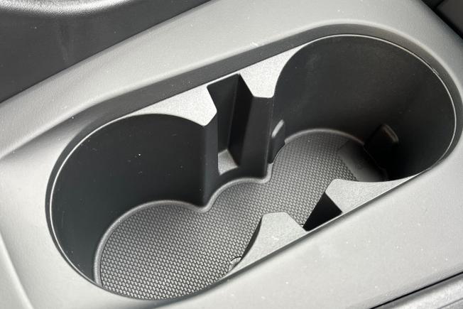 AUDI Q4 Photo 30