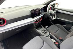 SEAT Ibiza Photo 2
