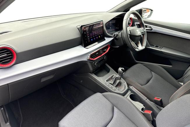 SEAT Ibiza Photo 2