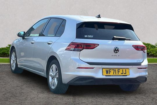 Volkswagen Golf Photo autoimg-e059587a4af33c70088ad6836bf0b78989f4f70b.jpg