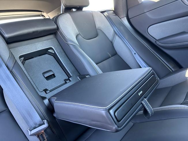 VOLVO XC60 Photo 26