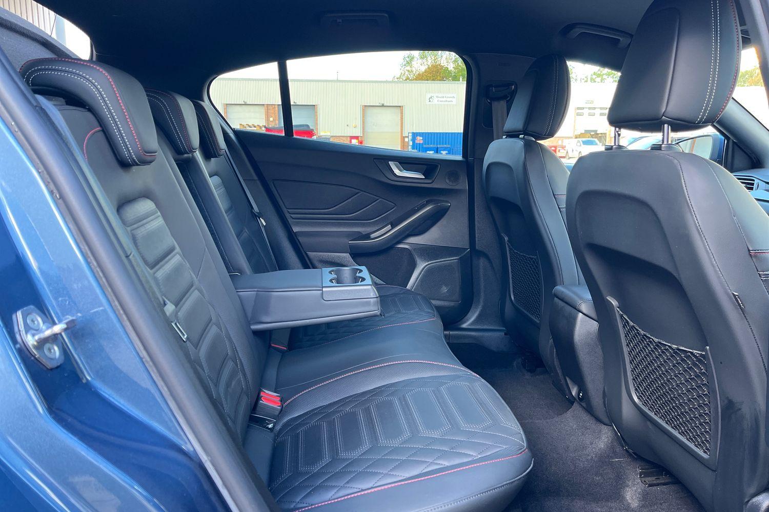 Ford Focus Photo 25
