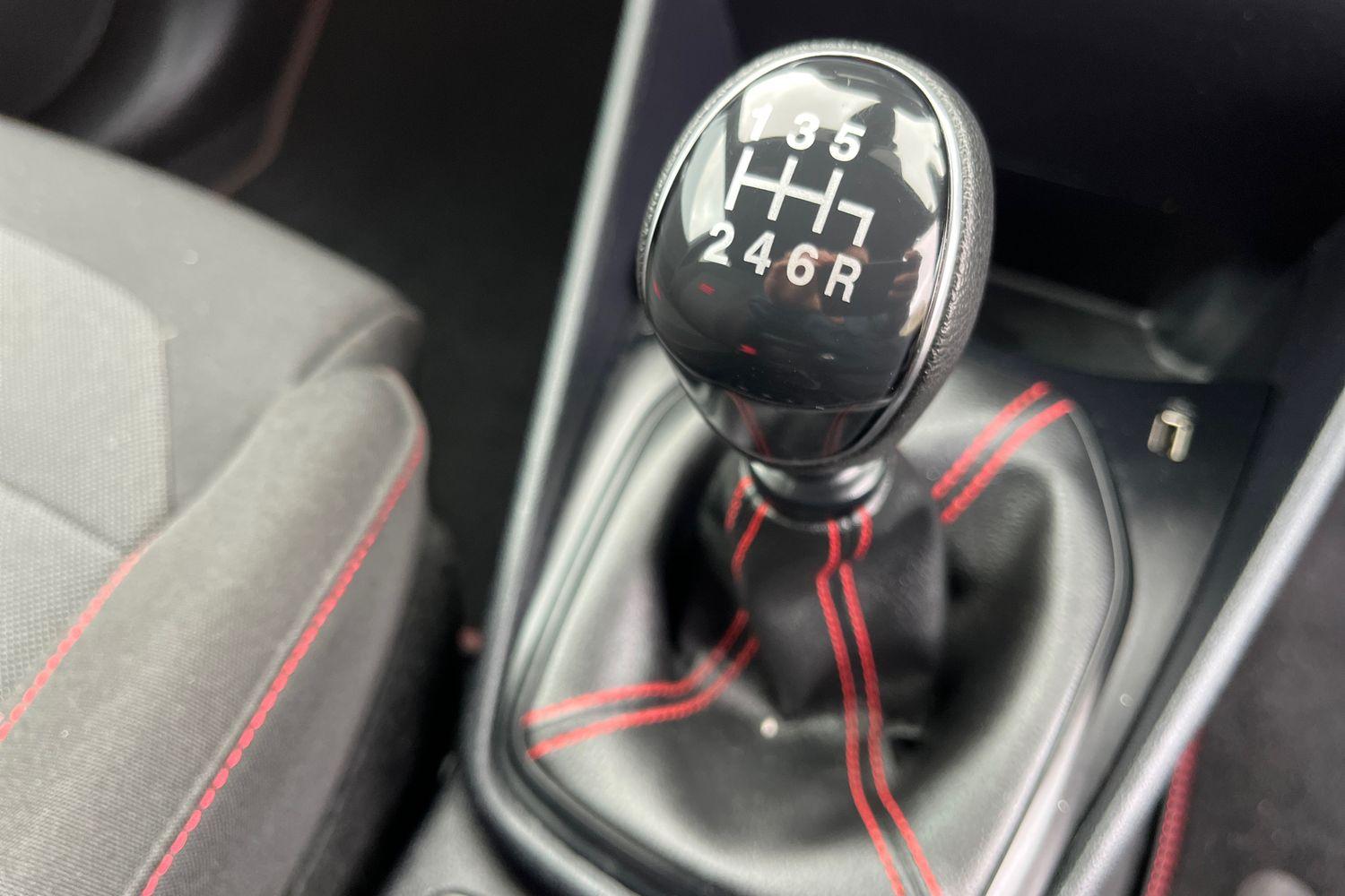 Ford FIESTA Photo 34