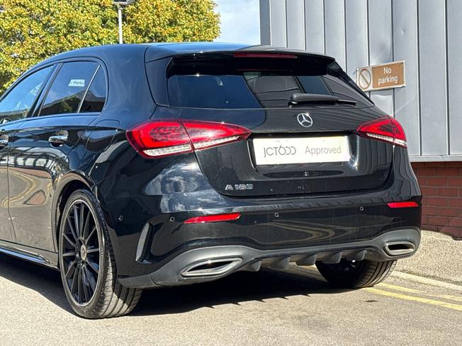 MERCEDES-BENZ A Class Photo 34