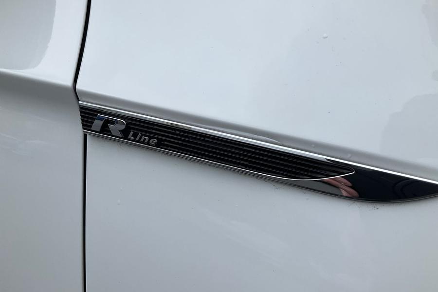 Volkswagen PASSAT Photo autoimg-e06bb488ce6206bad88aa0e7f9ffcb2b9ebdcc78.jpg