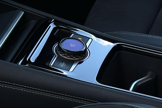 VOLKSWAGEN Tiguan Photo 43