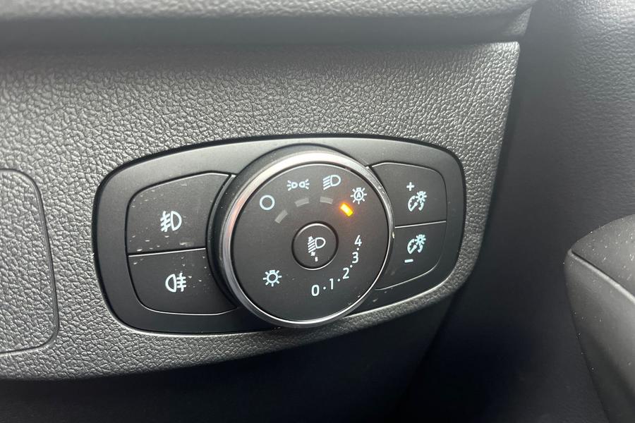 Ford FOCUS Photo autoimg-e07456272cddeea4aadb198b5986e28a97a7fe57.jpg