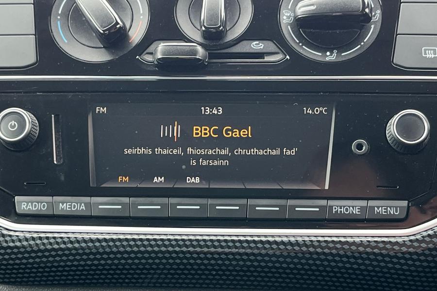 Volkswagen UP Photo autoimg-e076560451bc633e440baecabd4f6682ae0486ed.jpg