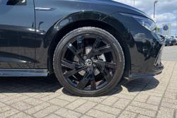 VOLKSWAGEN Golf Photo 5
