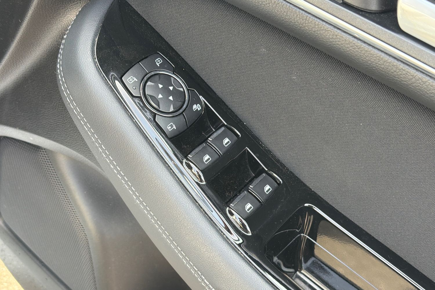 Ford S-MAX Photo 15