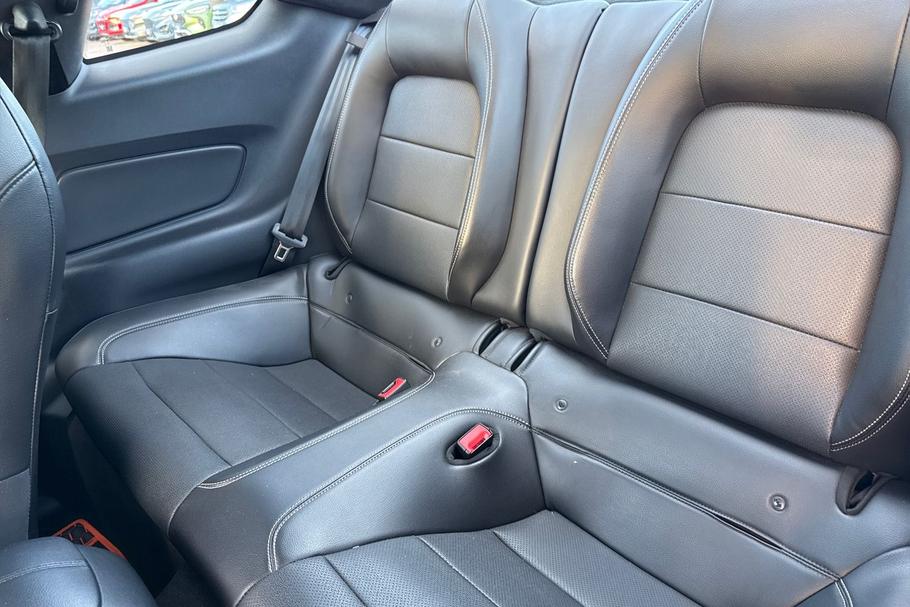 Used Ford MUSTANG 20