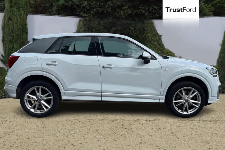 Audi Q2 Photo autoimg-e08391490139f48f07c5a89b1d47b980cc94964b.jpg