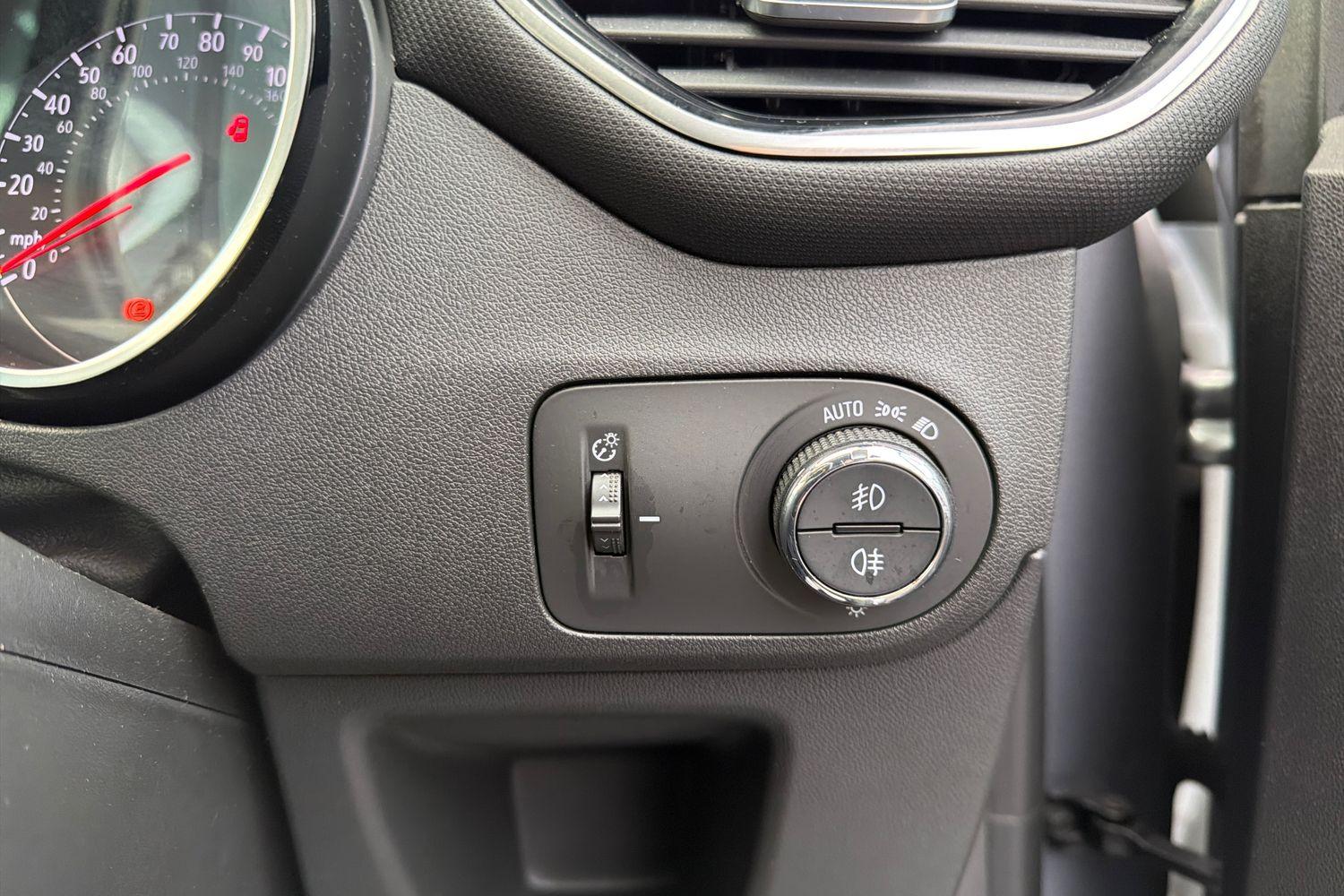 Vauxhall Crossland Photo 24