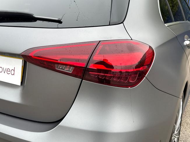 MERCEDES-BENZ A Class Photo 18