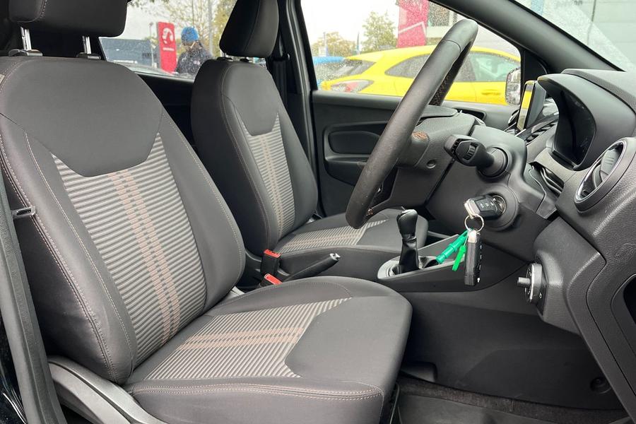 Ford KA+ Photo autoimg-e08afca8075dc3e467f8038f1f3829cc28c06157.jpg