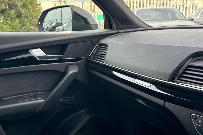 AUDI Q5 Photo 36