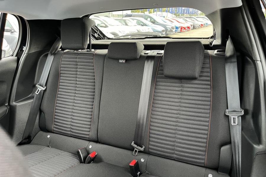 Peugeot 208 Photo autoimg-e08dfad0aff75b45588d74f575784b8c3fdd0f80.jpg