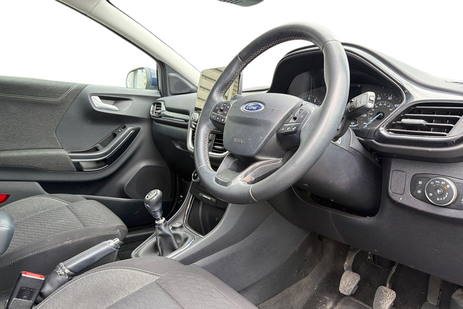 Ford PUMA Photo 8