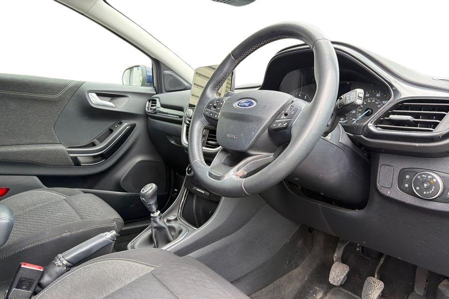 Ford PUMA Photo autoimg-e08f9a4d9d70b86df7cc2c834025e0b372ba5fee.jpg