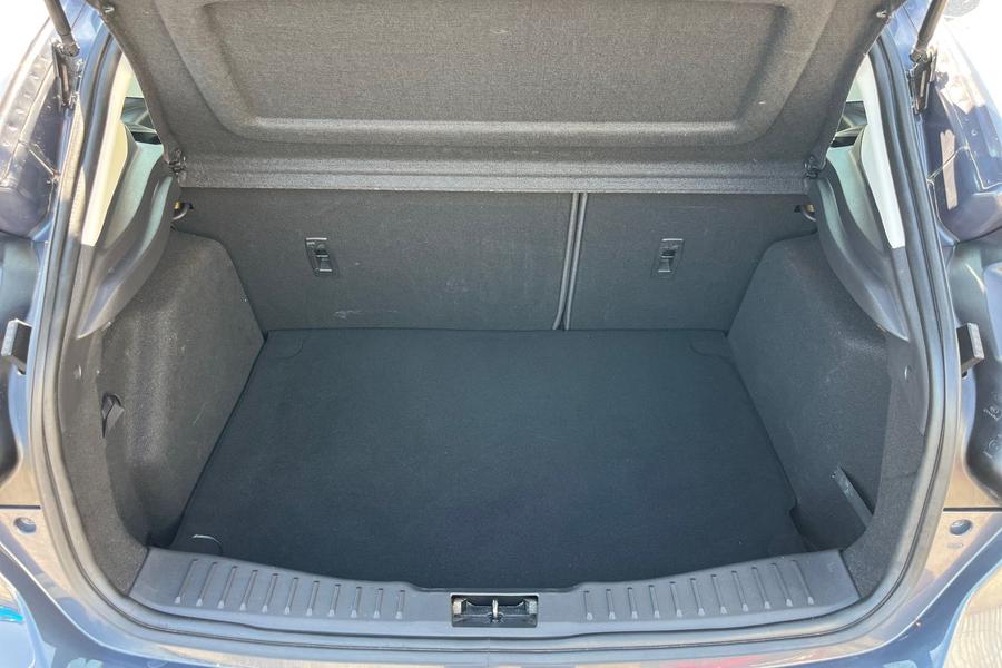 Ford FOCUS Photo autoimg-e090cefbe01c5f69a747249572814b1f4f13e6ab.jpg
