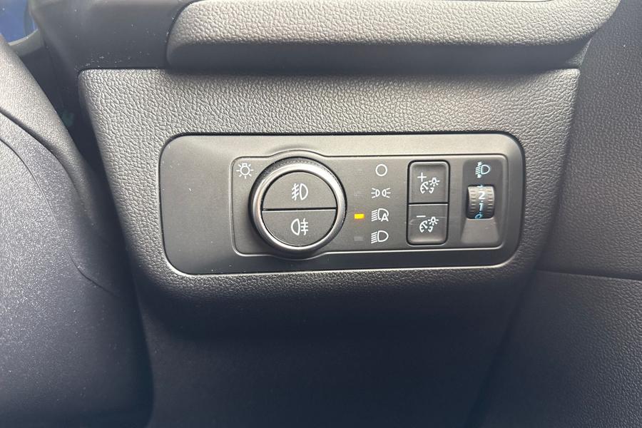 Ford KUGA Photo autoimg-e0963257169ca8f244332d24e3618cdf1eb790aa.jpg
