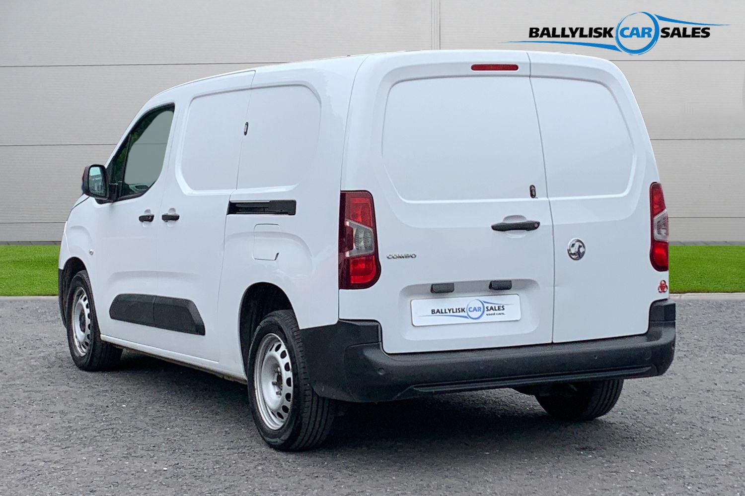 2023 Vauxhall Combo 1.5 Turbo D 2300 Prime Panel Van L2 H1 in White with 84K - vehicle photo 2 for sale on PureCar
