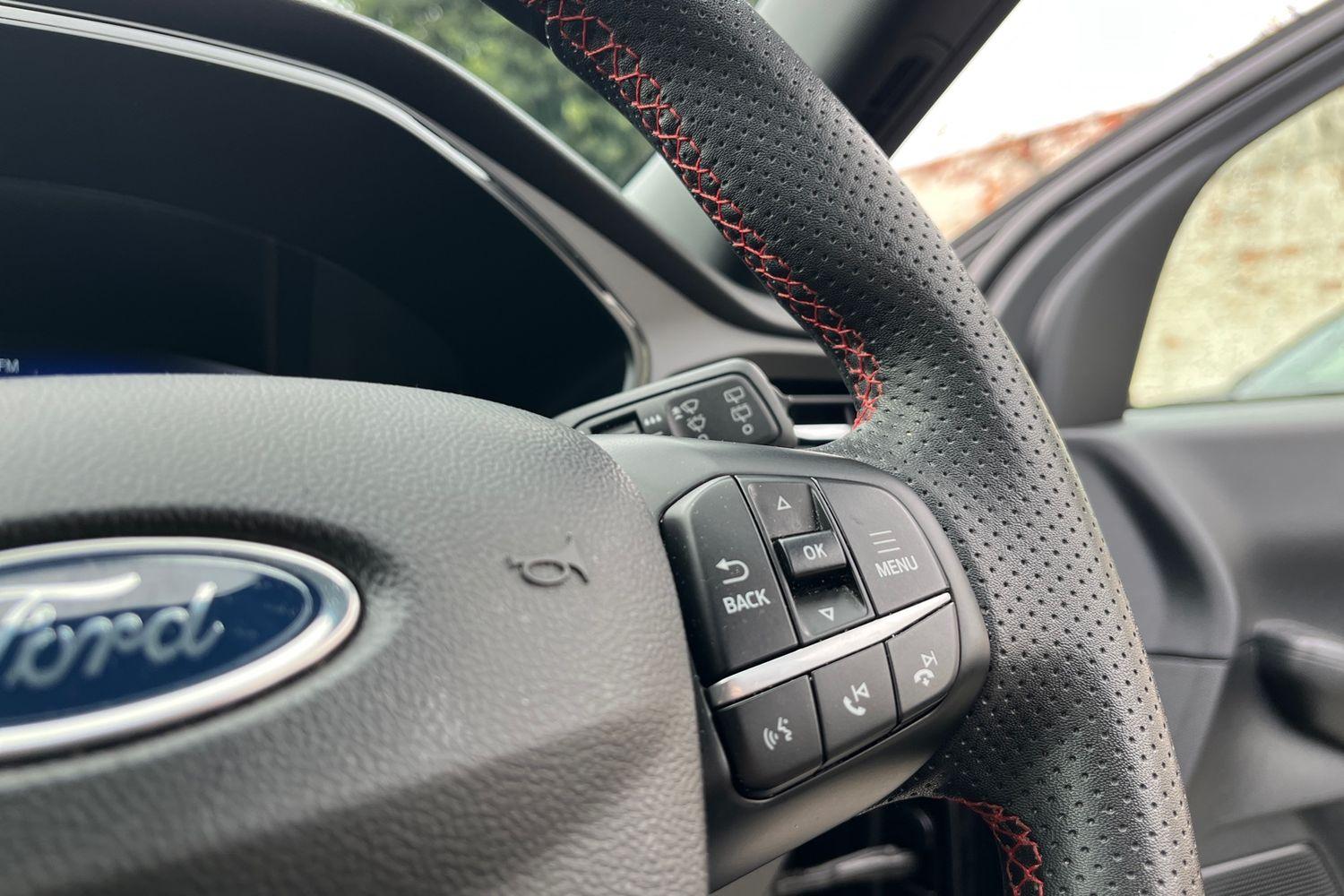 Ford KUGA Photo 27