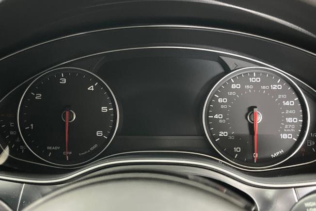 AUDI A6 Avant Photo 15