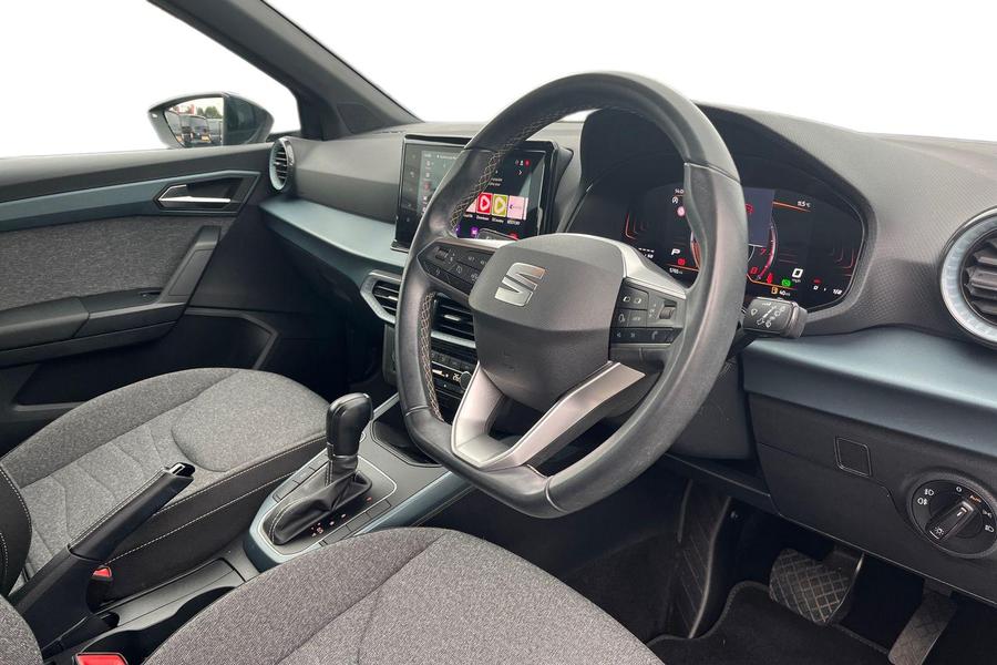 SEAT ARONA Photo autoimg-e0a2d982cec831552926e67c34726fd69636c253.jpg
