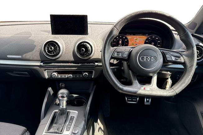 Audi A3 Photo 11