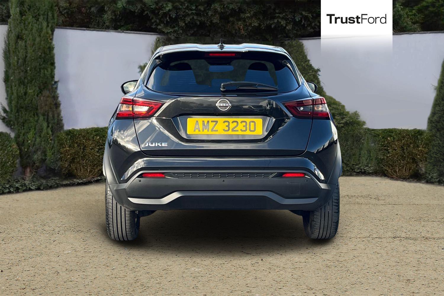 Nissan JUKE Photo 6