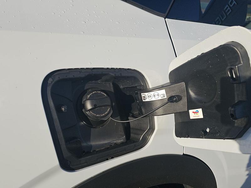 Used Peugeot 3008 MA25VXN 31