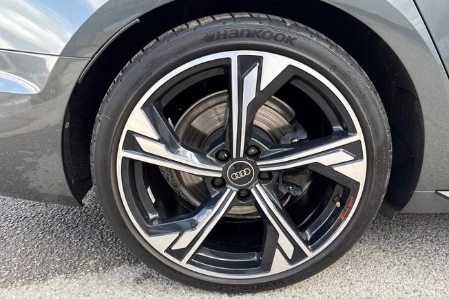 Audi A4 Avant Photo 31
