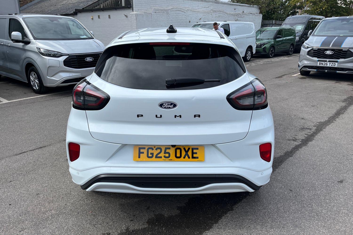 Ford PUMA Photo 33
