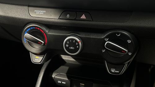 Kia Stonic Photo autoimg-e0b06a0e317c1a8abafeb02df4ad53dc3d180352.jpg