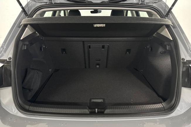 VOLKSWAGEN Golf Photo 12