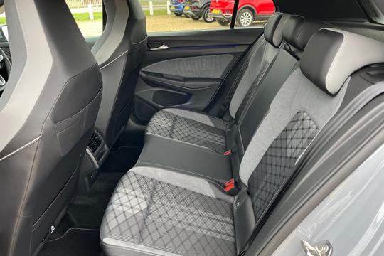 Volkswagen Golf Photo autoimg-e0b5921ebc9e75663920a0752f5ece611825b9e4.jpg