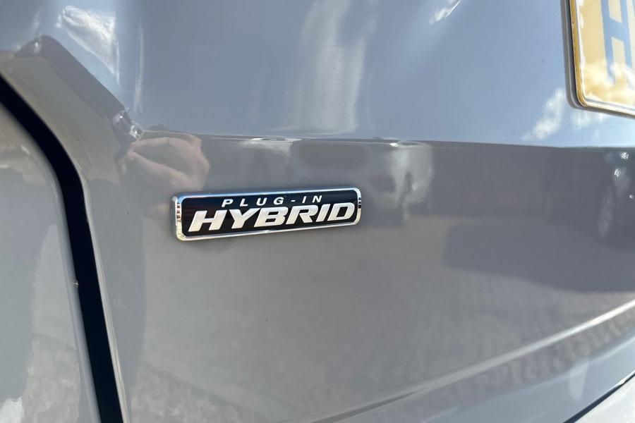 Ford TRANSIT CUSTOM Photo autoimg-e0b8c65f30c64984871a8c1c4baf4449efd7c27c.jpg