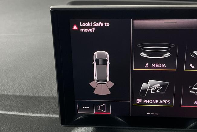 AUDI Q2 Photo 21