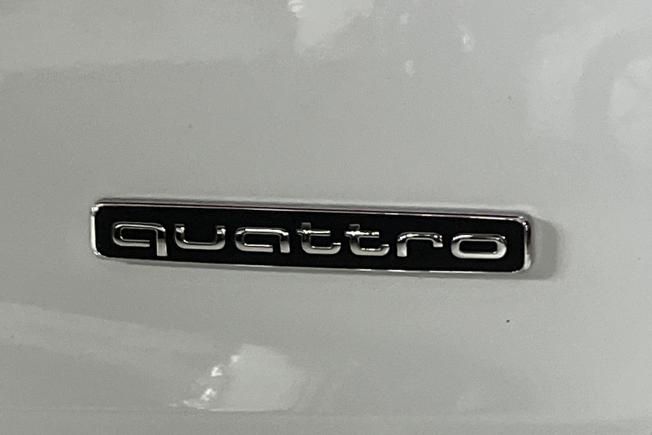 AUDI A6 Avant Photo 36