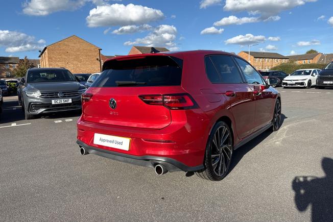 VOLKSWAGEN Golf Photo 23