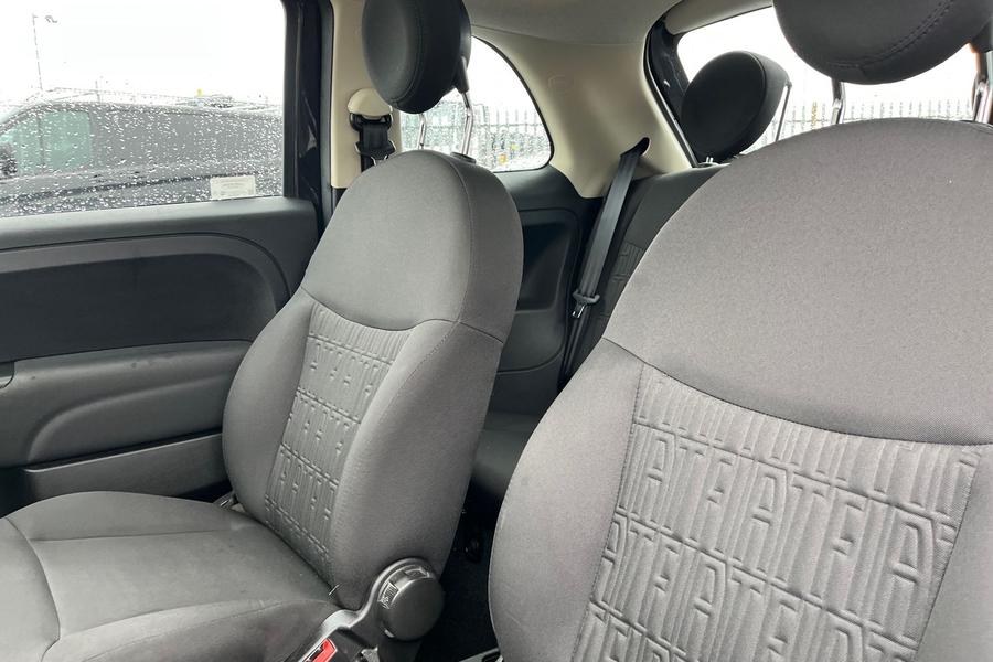 Fiat 500 Photo autoimg-e0c3cd91d057dd4d62264021672ec4130cce6dd5.jpg