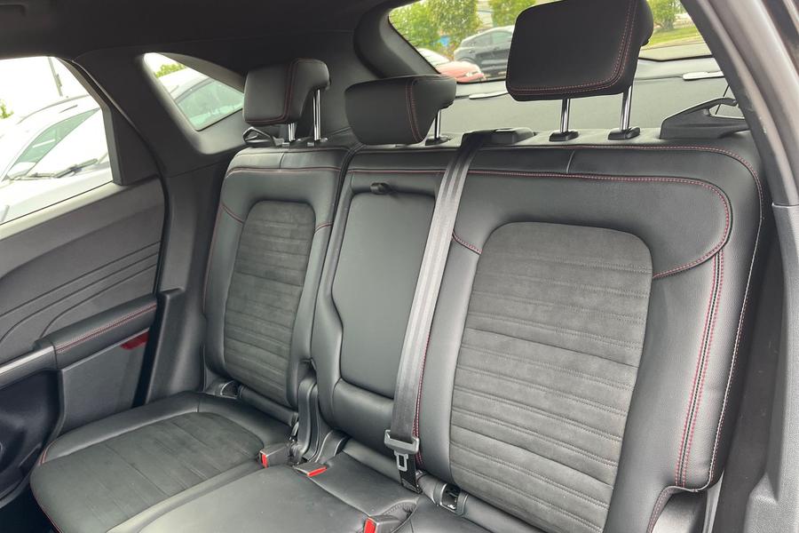Ford KUGA Photo autoimg-e0c479a0f27b3210bc968f61a41996bbc181f306.jpg
