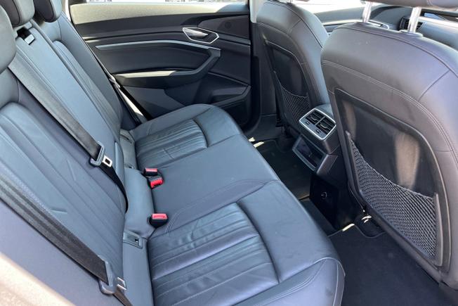Audi e-tron Photo 43
